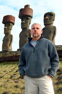 Terry Hunt in front of moai