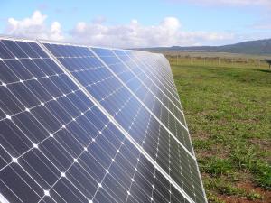 Solar energy will contribute to Hawaii's goals for renewable. Credit: John Cole, HNEI.