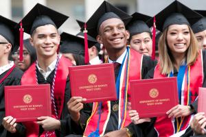 Graduates at UH West Oʻahu's Fall 2018 Commencement