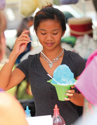 girl with shaved ice
