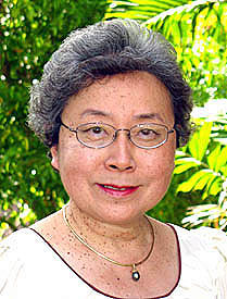 Janet Uyehara, headshot