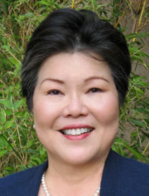 Peggy Hong, headshot