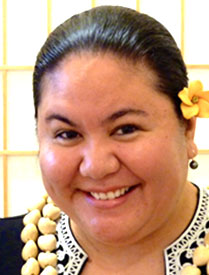 Kenoalani Dela Cruz, headshot