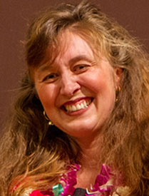 Angela Haeusler, headshot