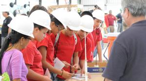 High school students from the 2010 Hawaii Construction Career Days held on the Big Island