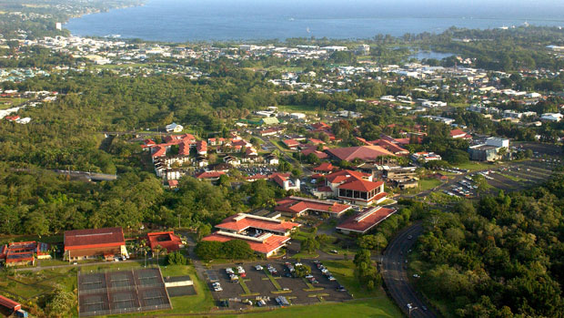 Aerial photo of UH Hilo campus
