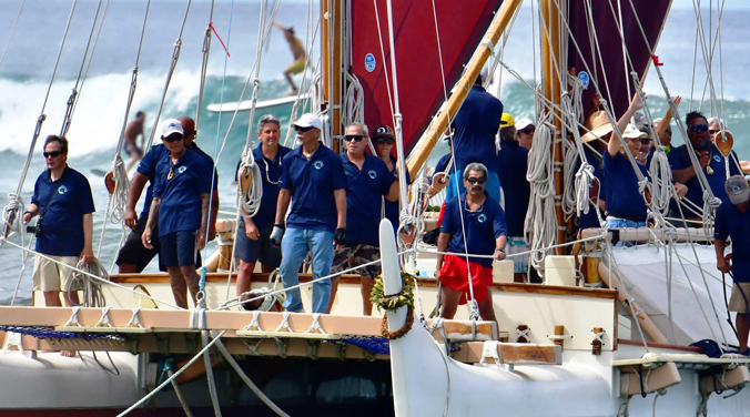 Hokulea crew