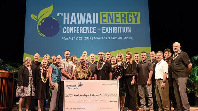 UH accepting the Johnson Controls grant at the Hawaii Energy Conference and Exhibition