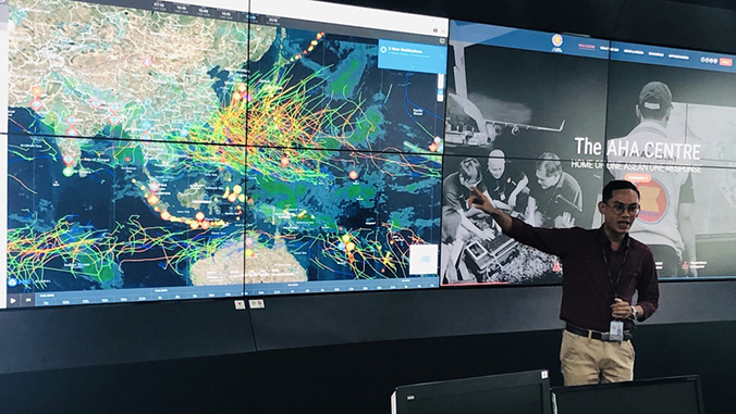 Presenter with disaster maps