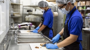 culinary students preparing food