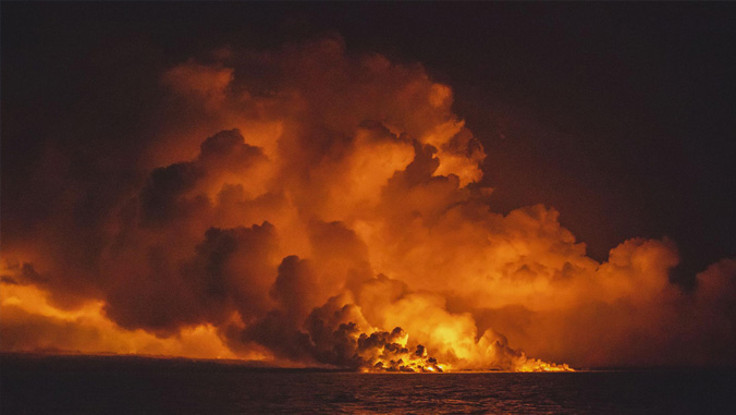 kilauea erupting