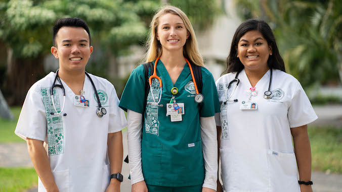 3 nursing students
