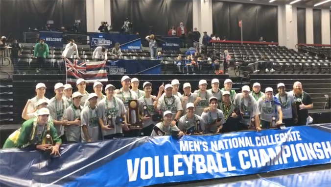 UH volleyball champions
