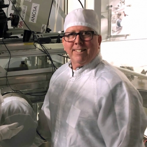 Lucey in lab