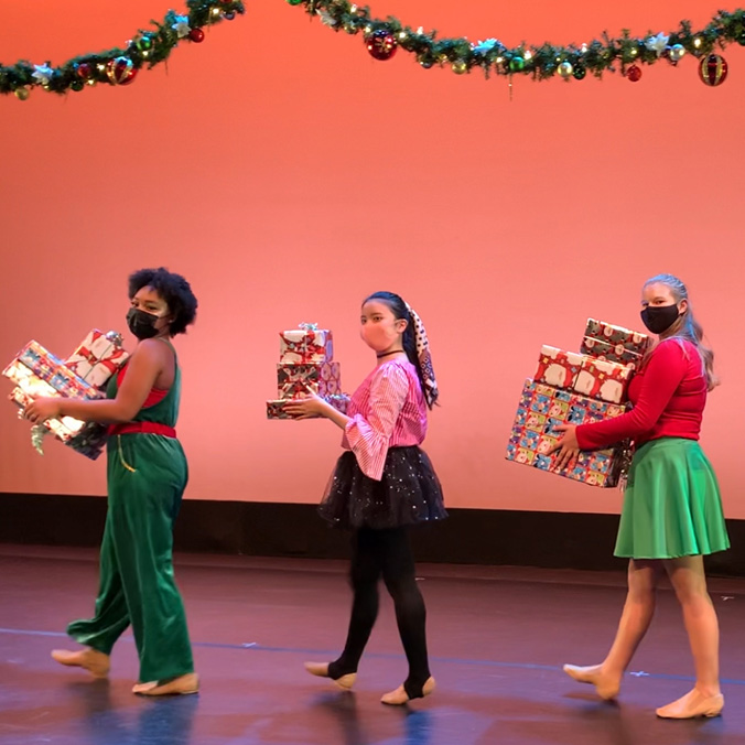 Enjoy ‘Holly Jolly Holidays’ with UH Hilo performing arts students