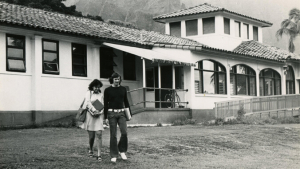 Photo of Windward CC library in 1972