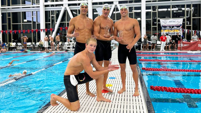 U H swimmers