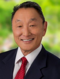 Dale Nishikawa headshot