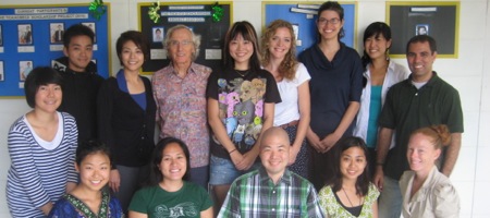 photo of SLS faculty and student participants, summer practicum in Thailand