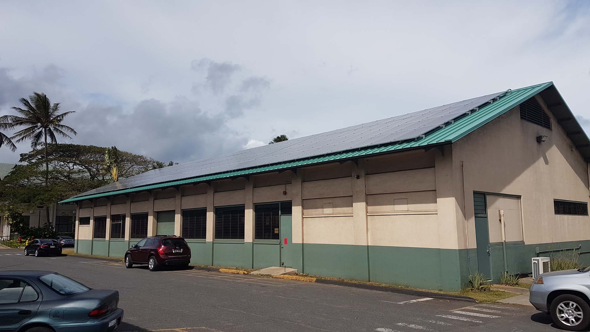 photo of the Maui College Welding Shop